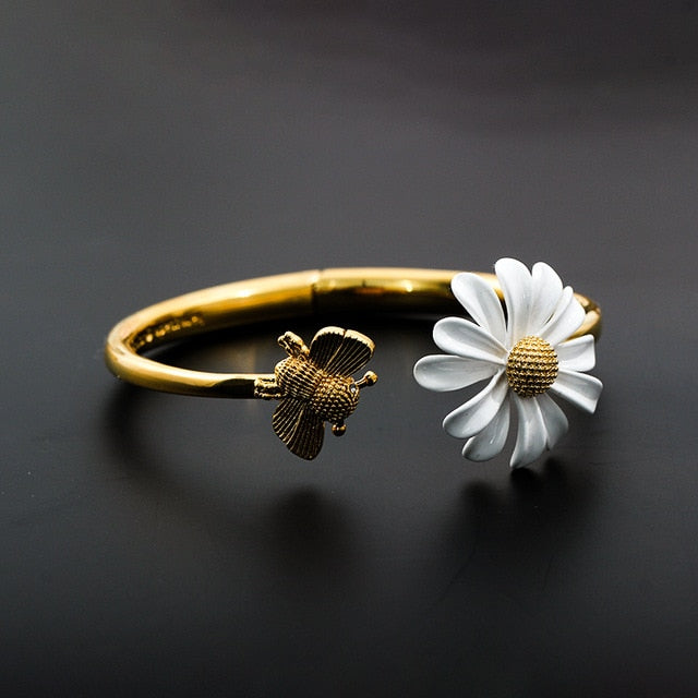 Daisy & The Bee Jewellery