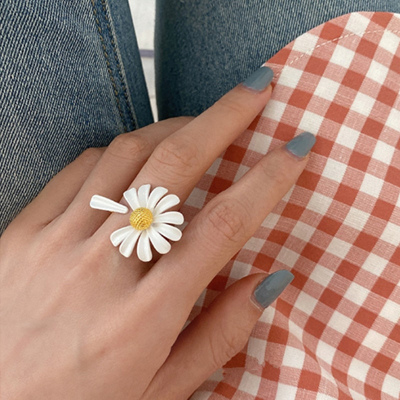 Daisy & The Bee Jewellery