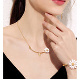Daisy & The Bee Jewellery