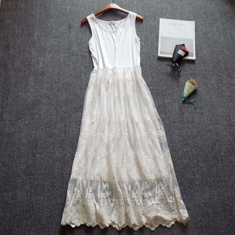 Mori Sweet Lace Layering Dress Black White Floral Embroidery Underdress