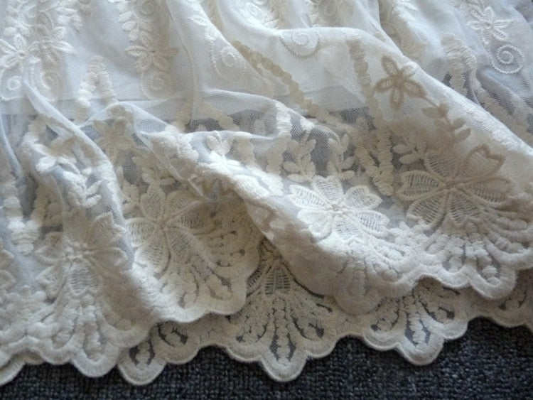 Mori Sweet Lace Layering Dress Black White Floral Embroidery Underdress