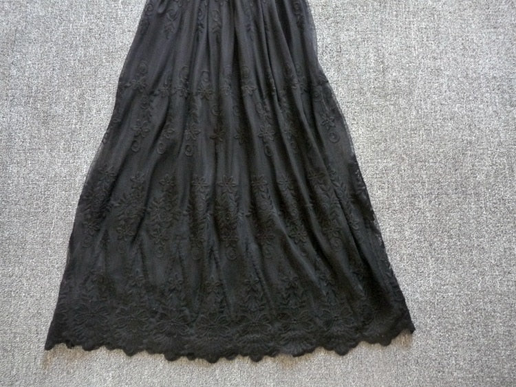 Mori Sweet Lace Layering Dress Black White Floral Embroidery Underdress