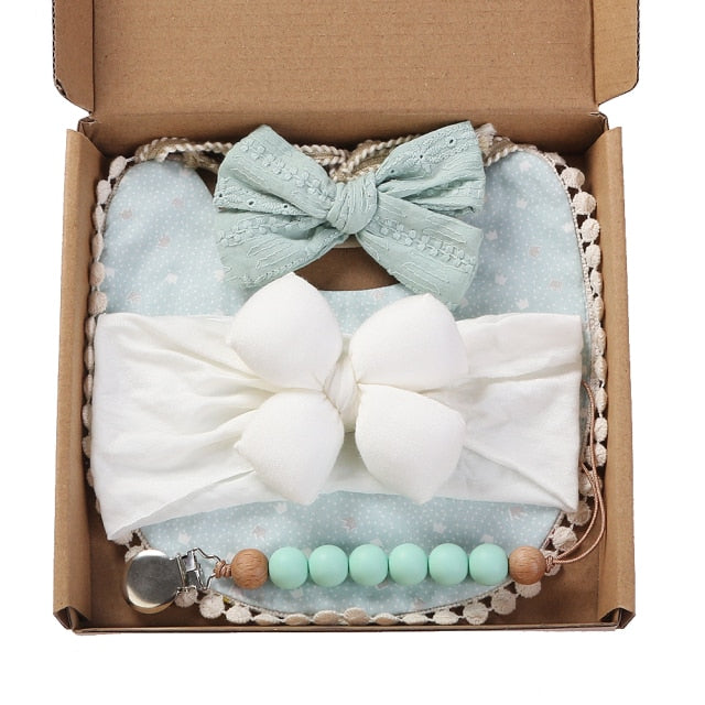 4Pcs/Gift Box Set Floral Baby Bib Headband Hair Band Food Grade Silicone Beads Pacifier Clip Chain