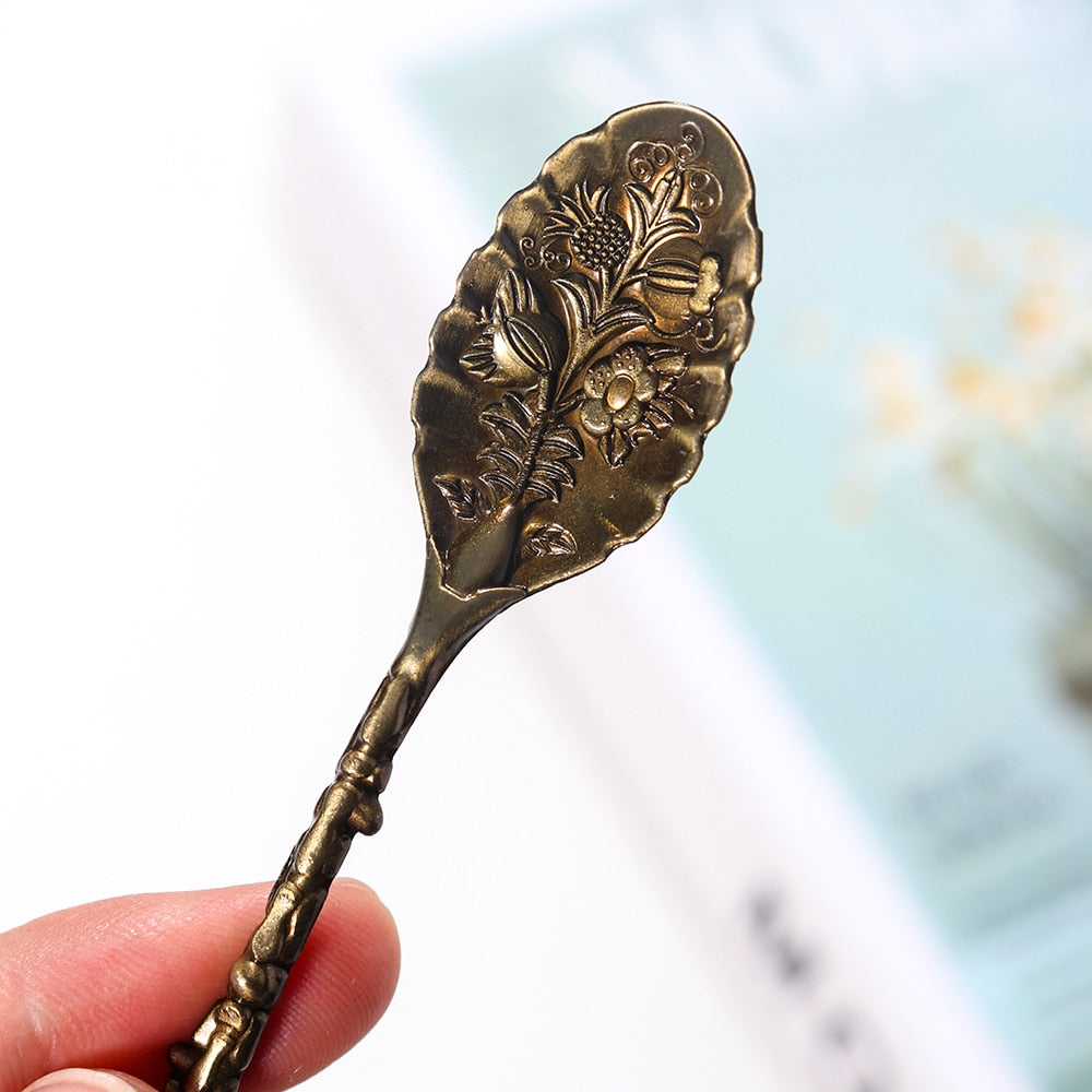 One Crystal Love Heart Teaspoon